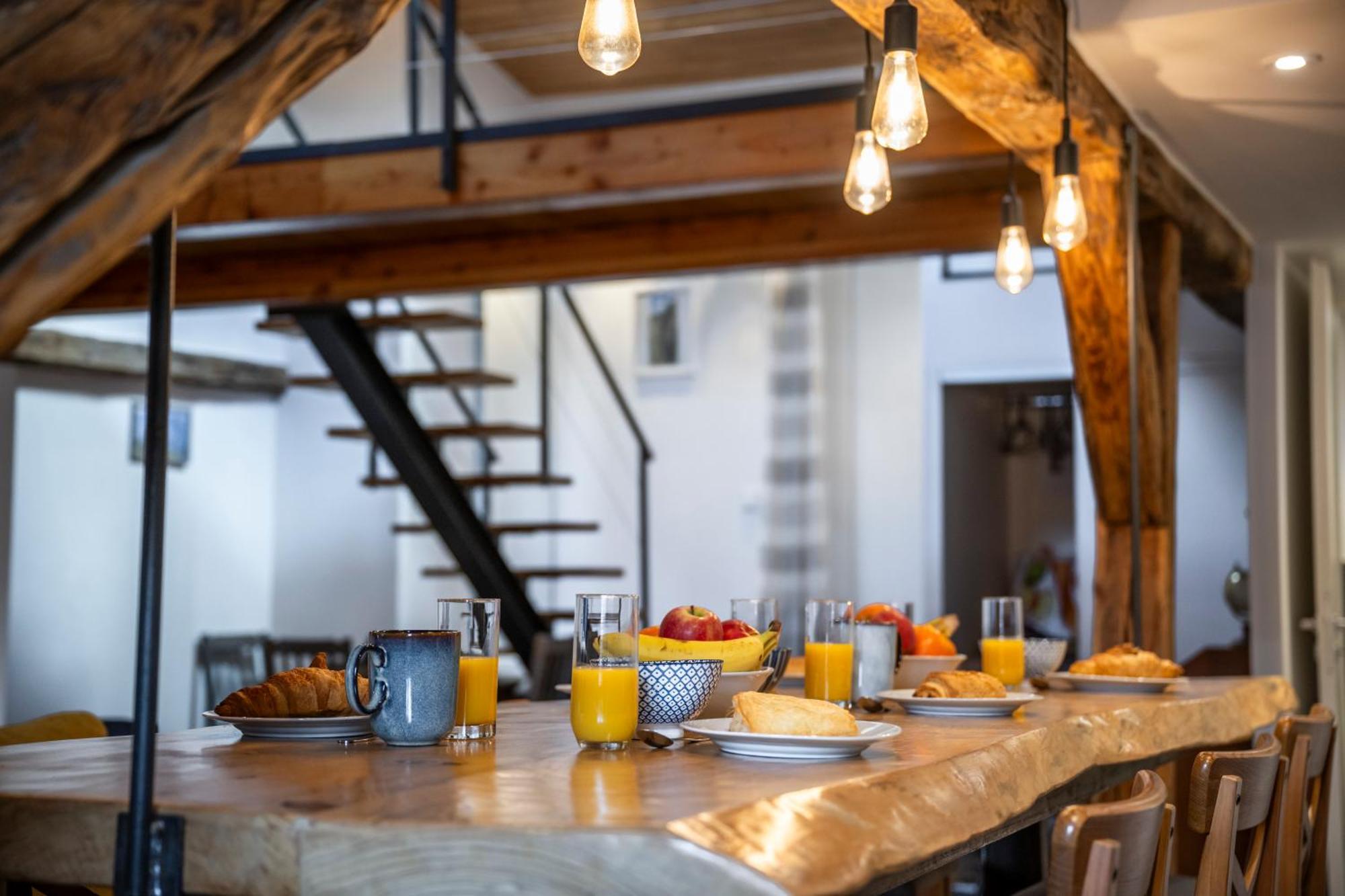 Superbe Loft - Situ Sur La Place Centrale Barcelonnette Eksteriør bilde