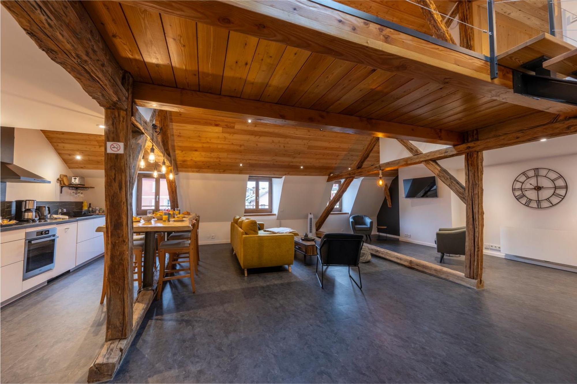 Superbe Loft - Situ Sur La Place Centrale Barcelonnette Eksteriør bilde