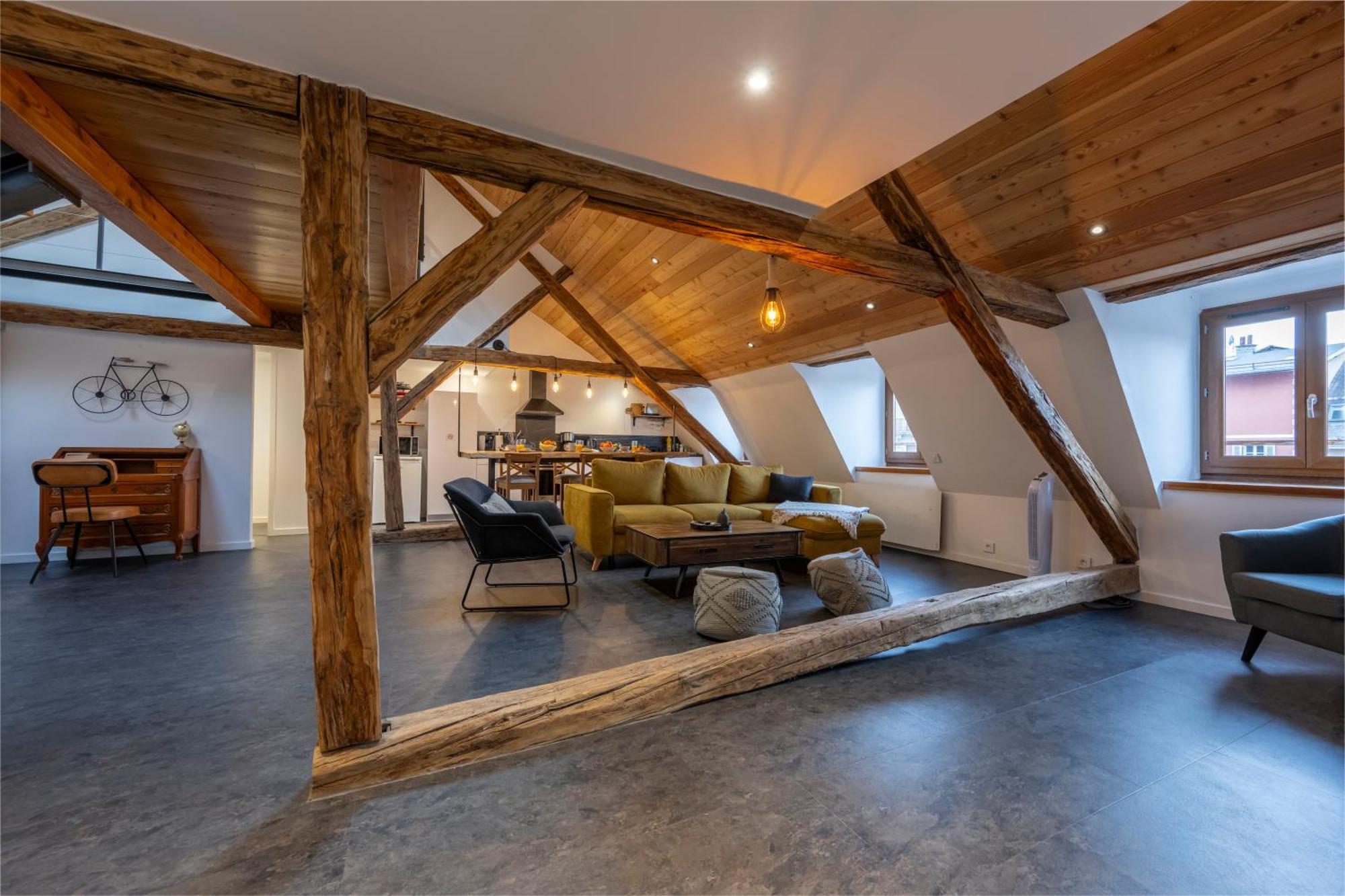 Superbe Loft - Situ Sur La Place Centrale Barcelonnette Eksteriør bilde
